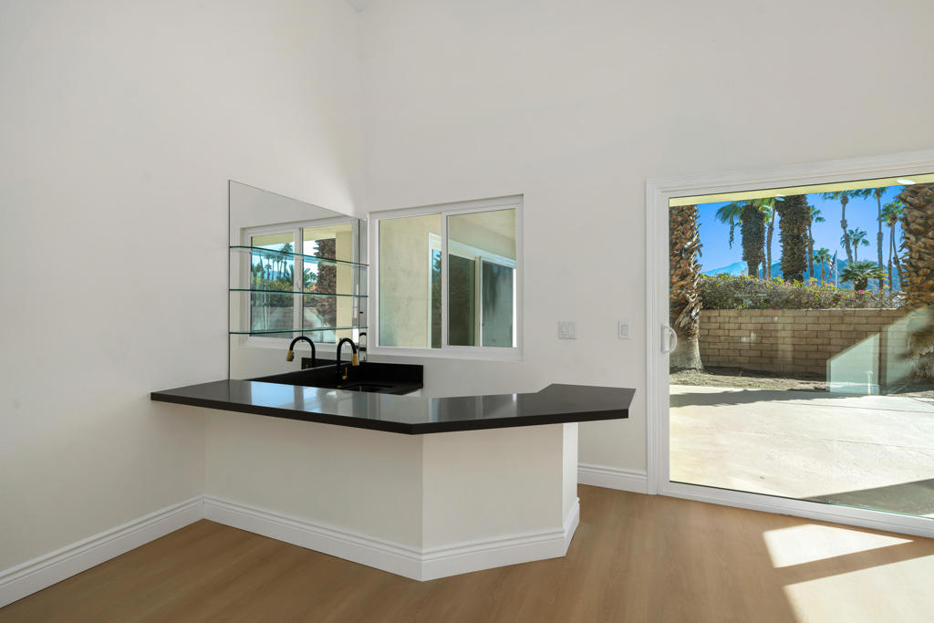 MLS #219137185PS image #15