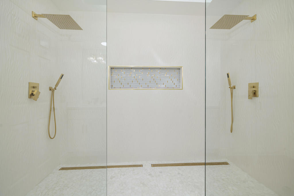 MLS #219137185PS image #23