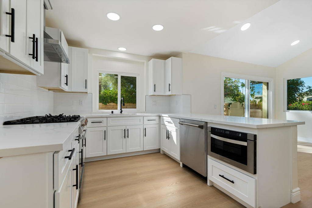 MLS #219137185PS image #4