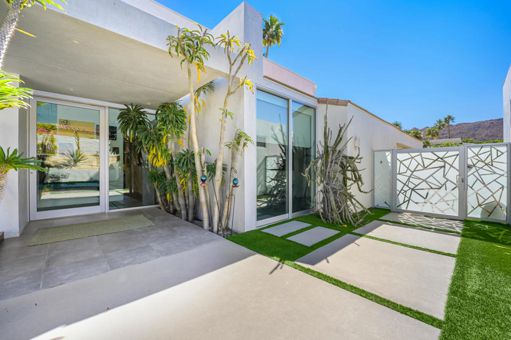 MLS #219137211DA image #2