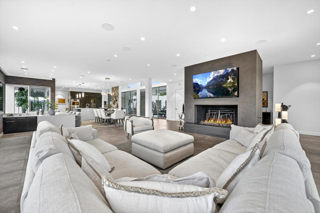 MLS #219137211DA image #6