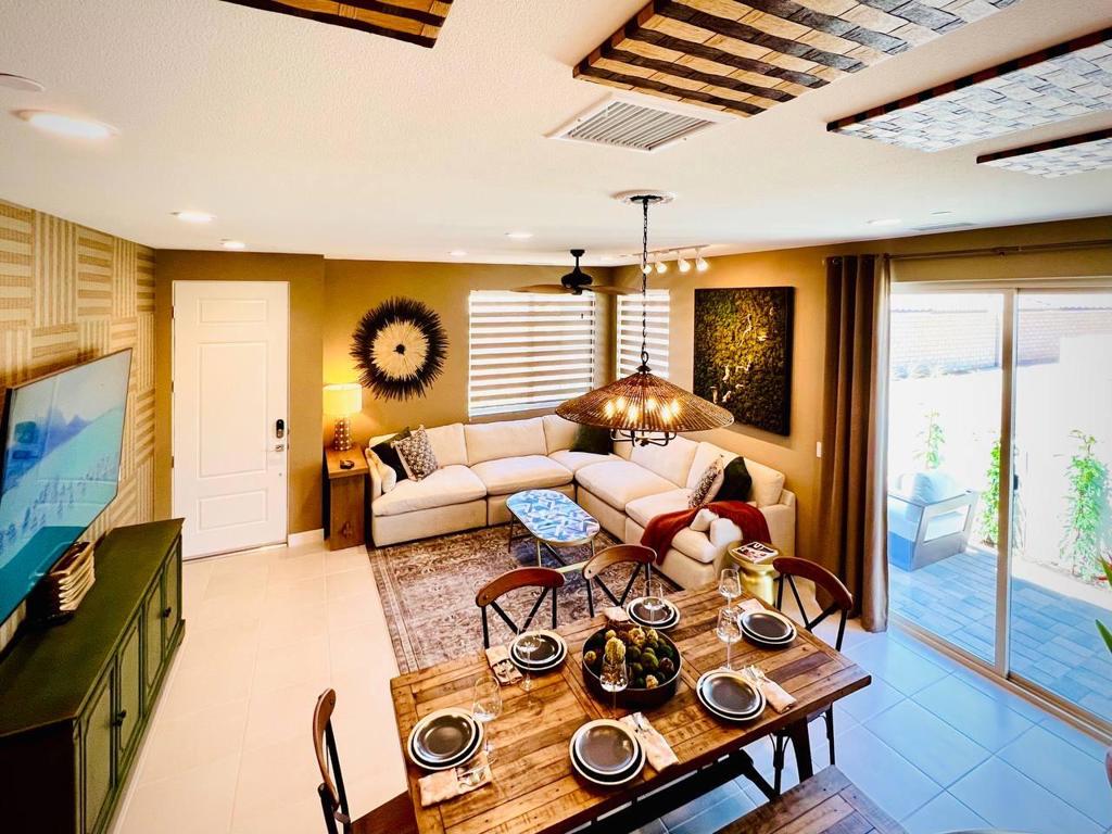 MLS #219137213DA image #4