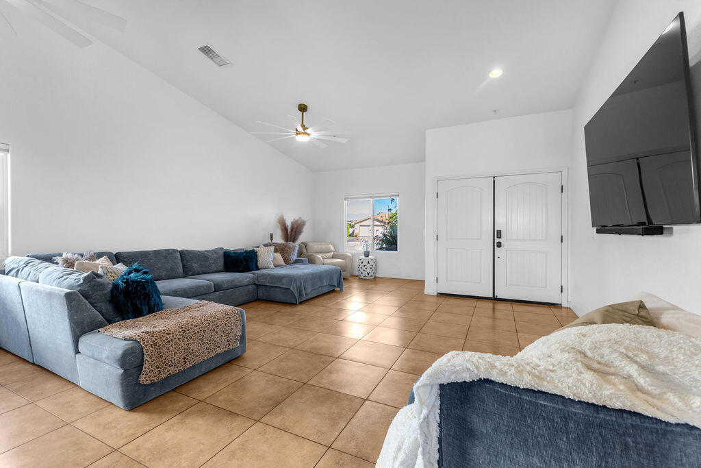 MLS #219137229DA image #6