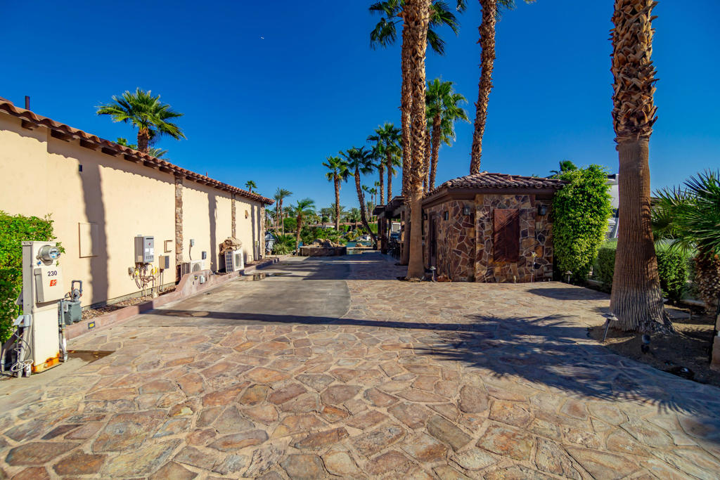 MLS #219137232DA image #1