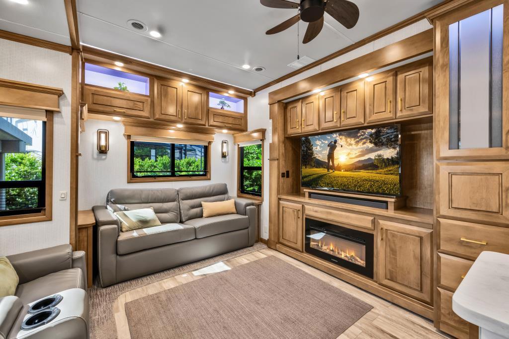 MLS #219137243DA image #12