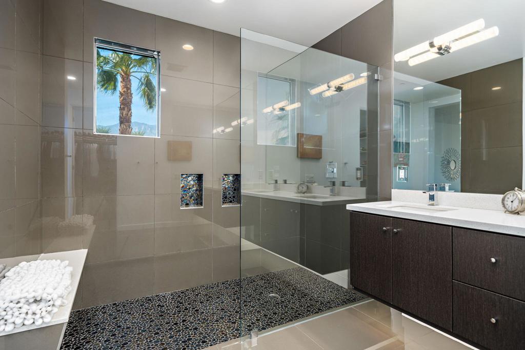 MLS #219137293DA image #5