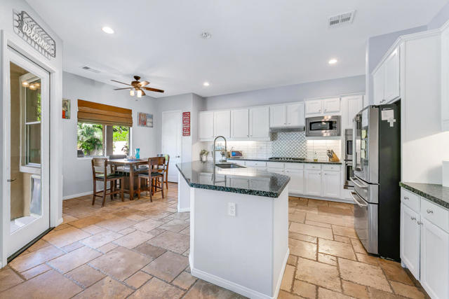 MLS #219137313DA image #12