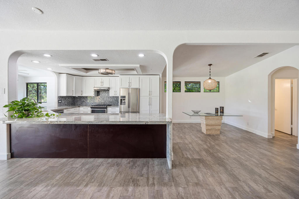 MLS #219137323DA image #10