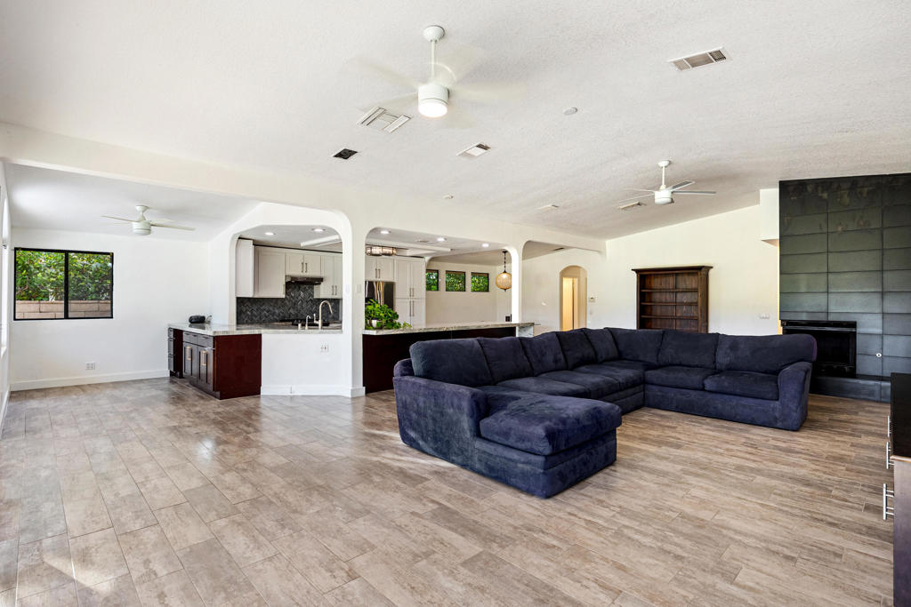 MLS #219137323DA image #9