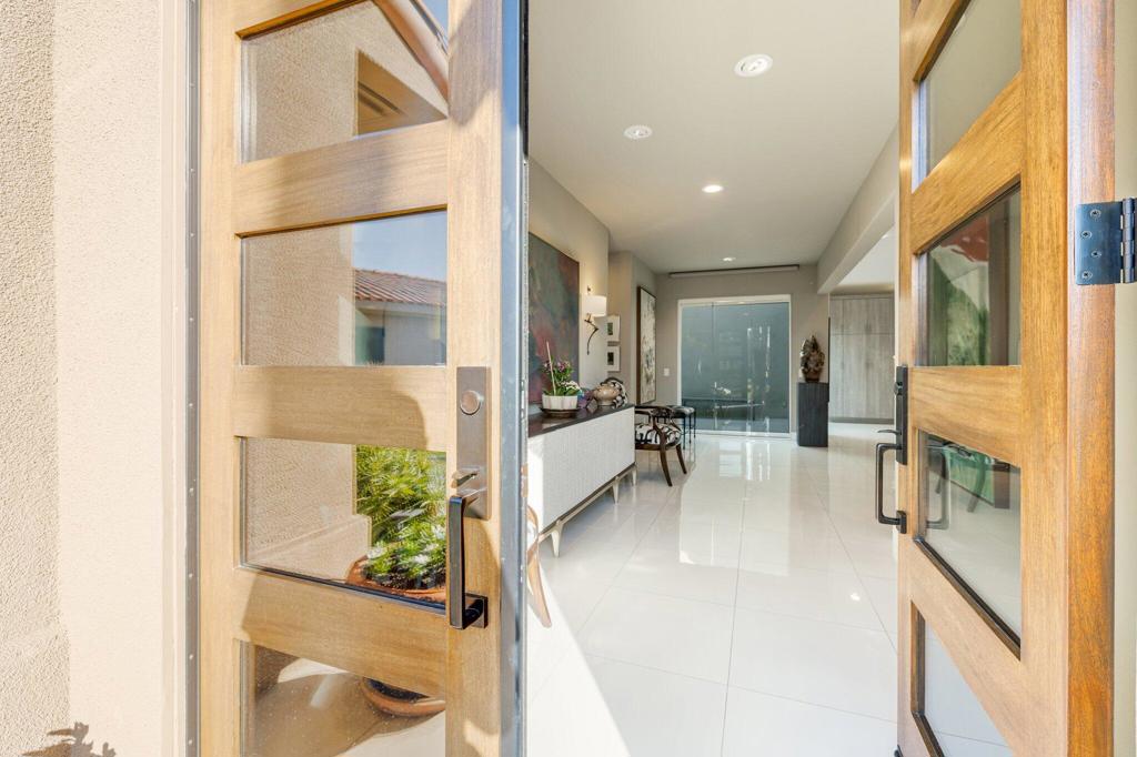 MLS #219137332DA image #2