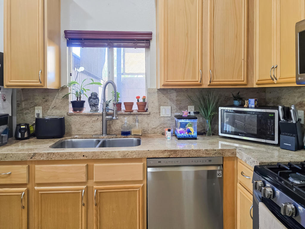 MLS #219137351DA image #5