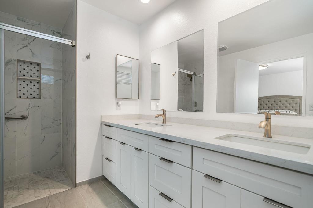 MLS #219137373DA image #14