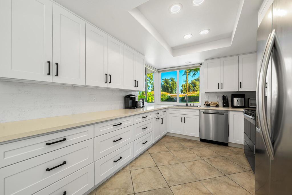 MLS #219137373DA image #2