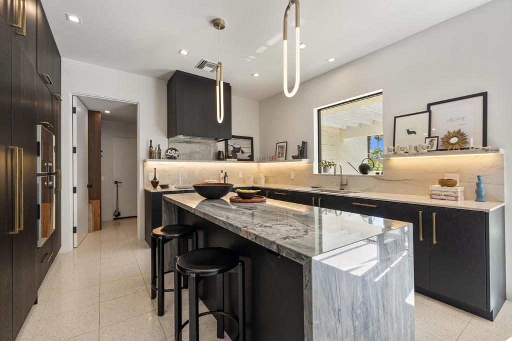 MLS #219137402DA image #16