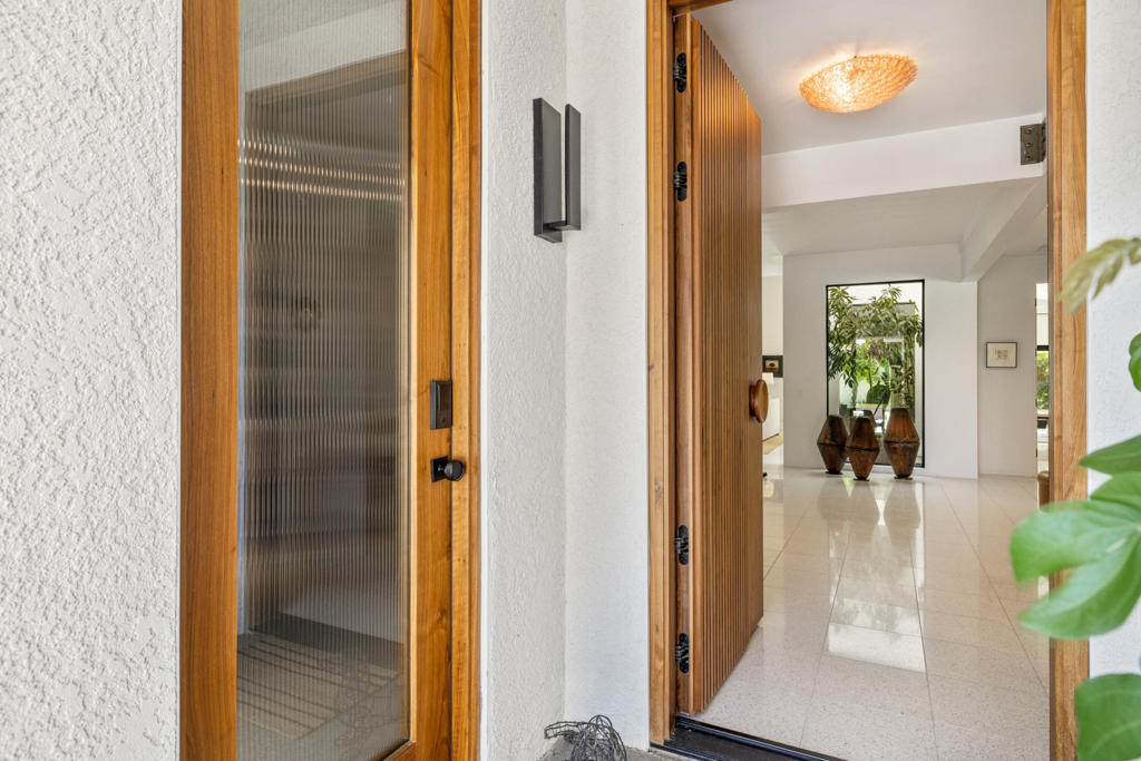 MLS #219137402DA image #2