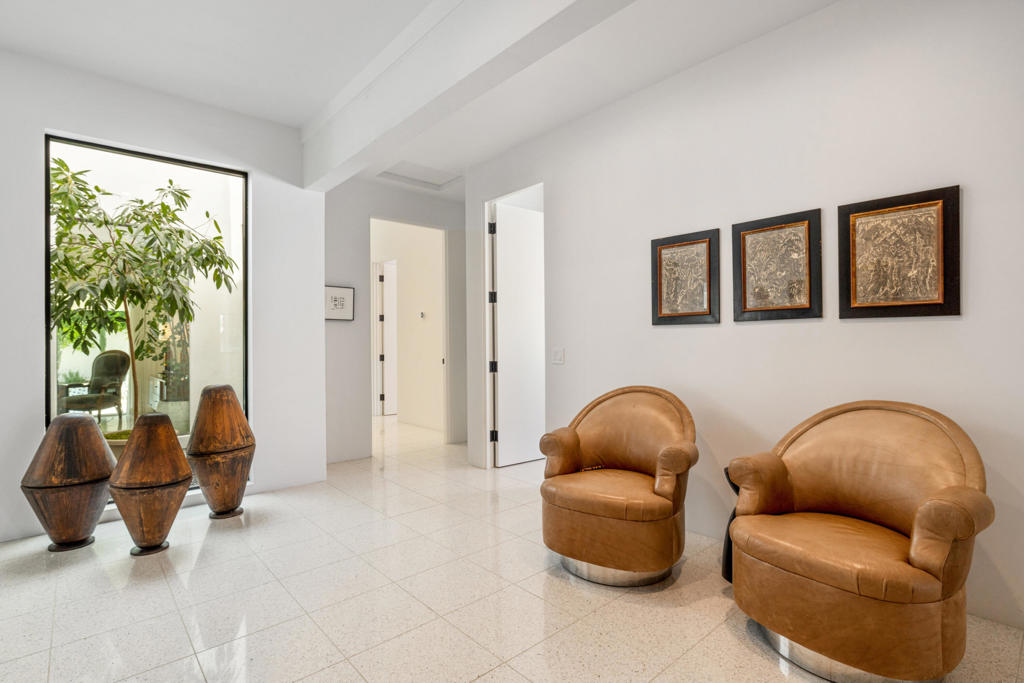 MLS #219137402DA image #4