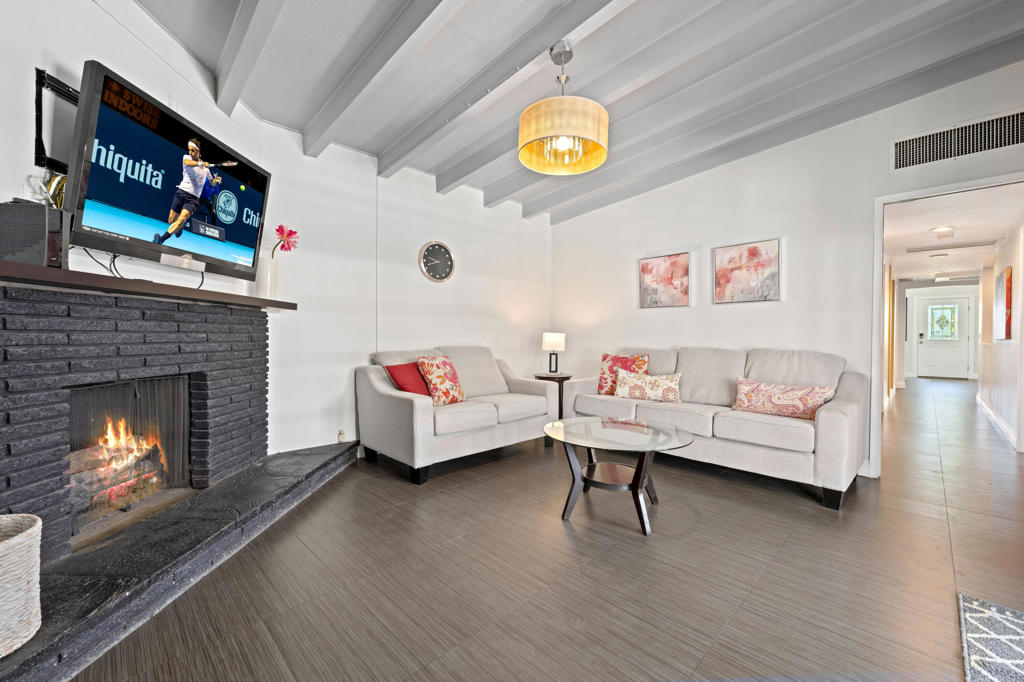 MLS #219137403DA image #3