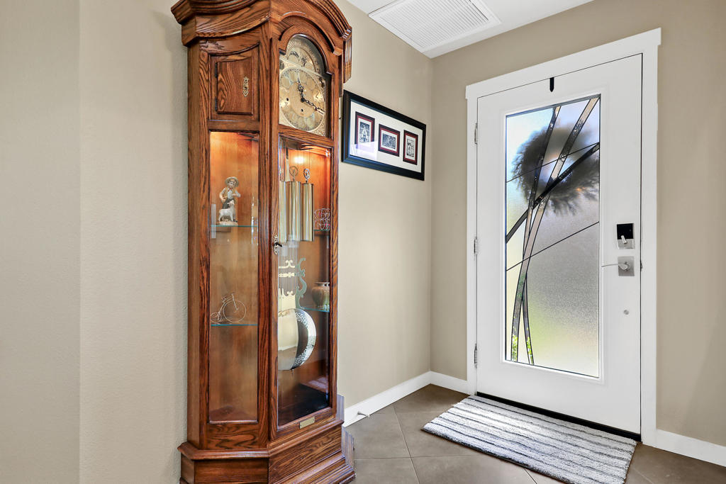 MLS #219137409DA image #4