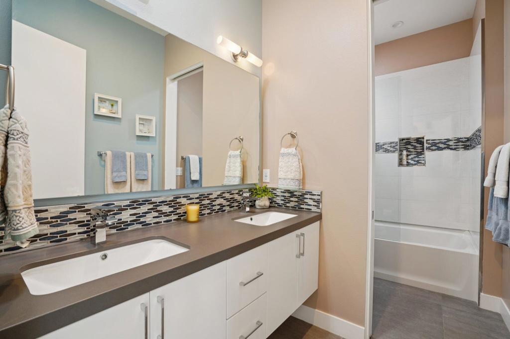 MLS #219137418DA image #31