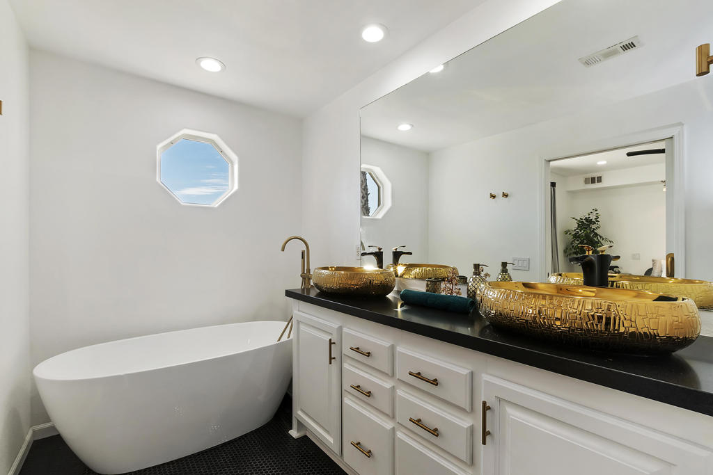 MLS #219137435DA image #14