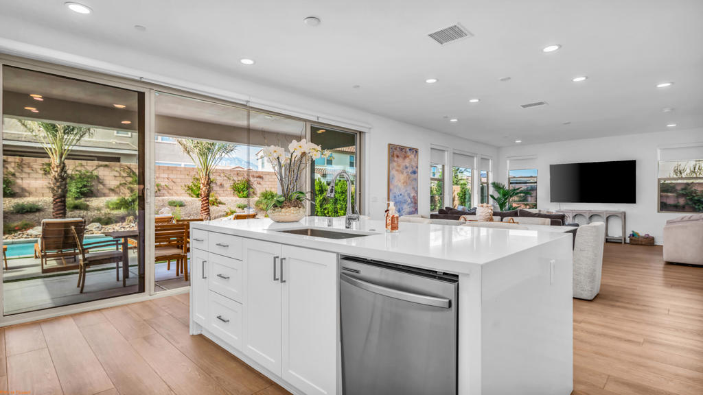 MLS #219137465DA image #14