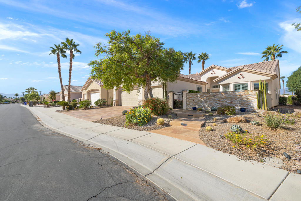 MLS #219137469DA image #4