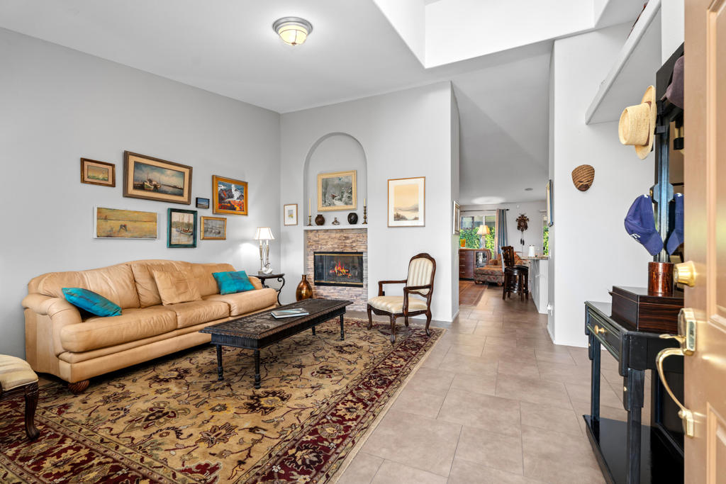 MLS #219137490DA image #2