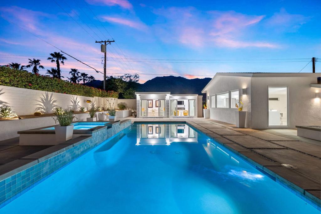 MLS #219137500DA image #2