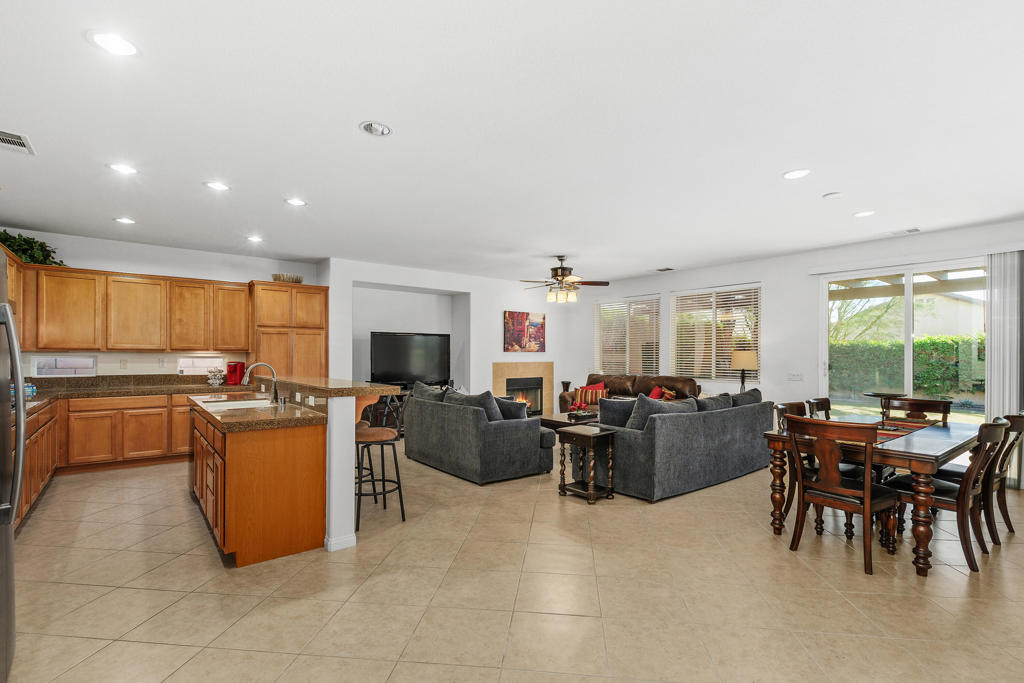 MLS #219137519DA image #3