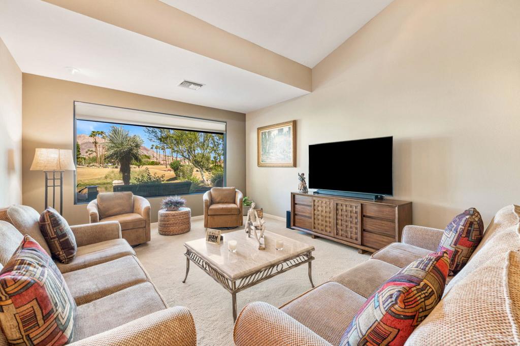 MLS #219137521DA image #6