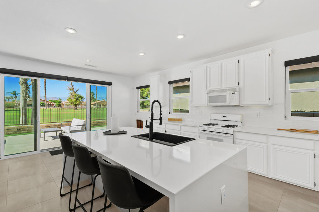 MLS #219137533DA image #10