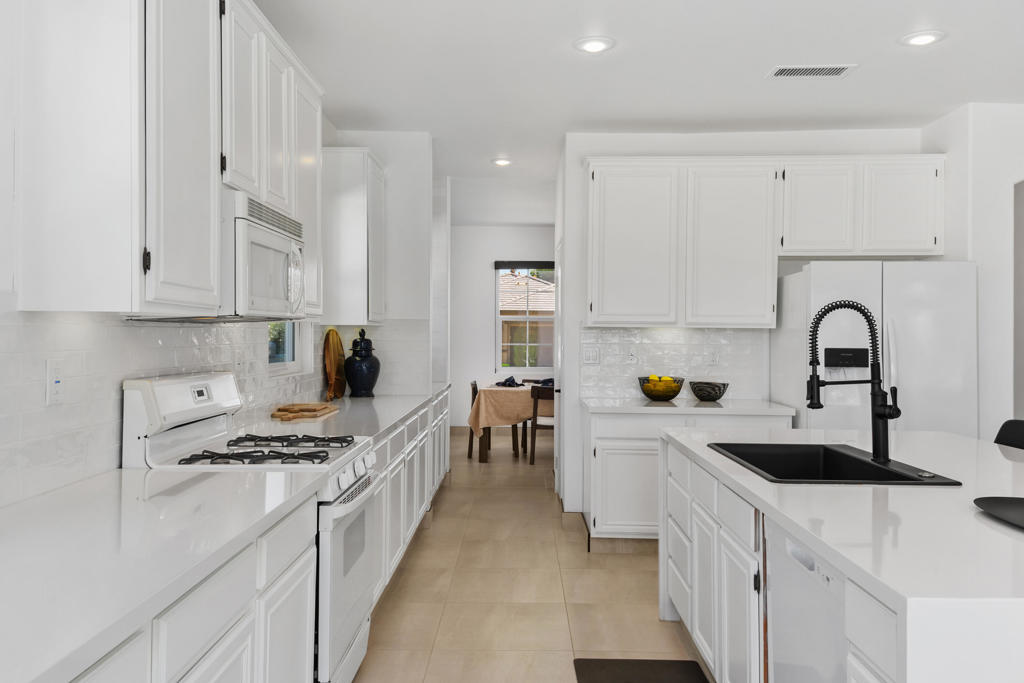 MLS #219137533DA image #13