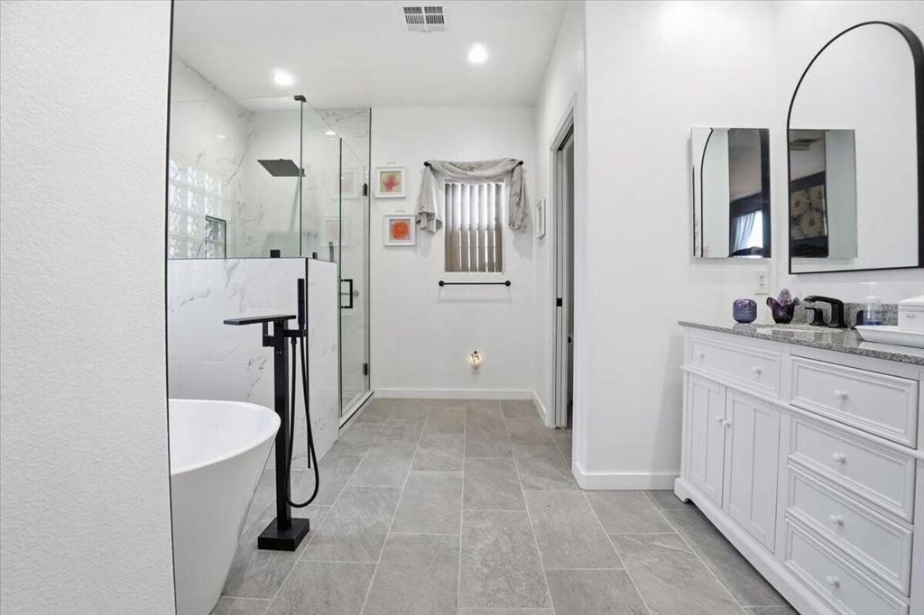 MLS #219137544DA image #5