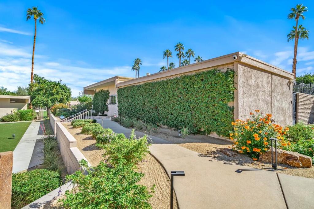 MLS #219137574PS image #2