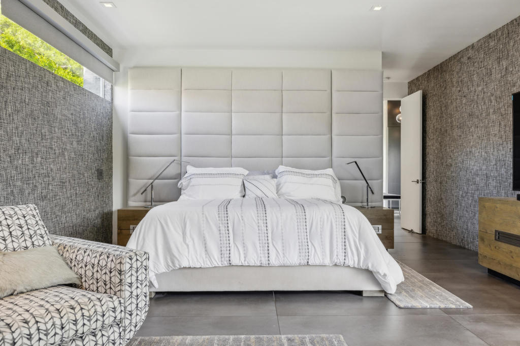 MLS #219137579PS image #15