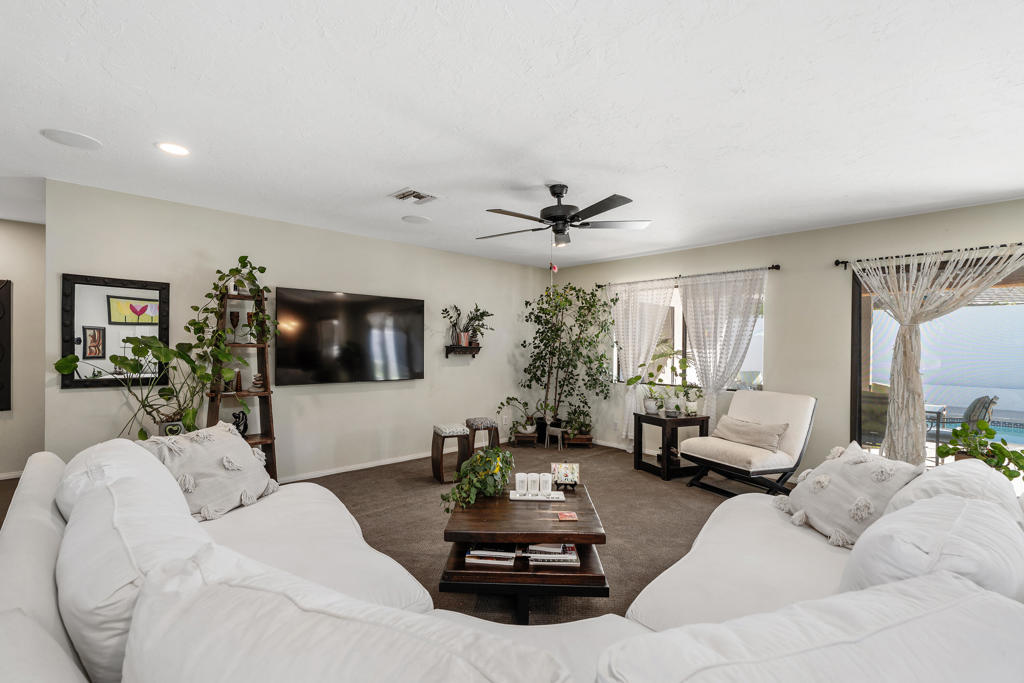 MLS #219137587DA image #9