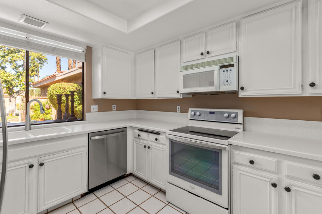 MLS #219137619DA image #4