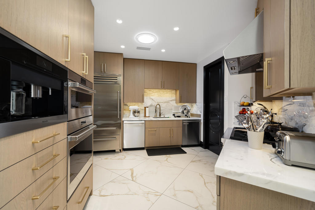 MLS #219137621DA image #10