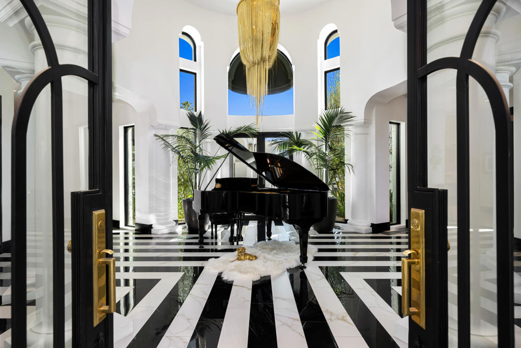 MLS #219137621DA image #6