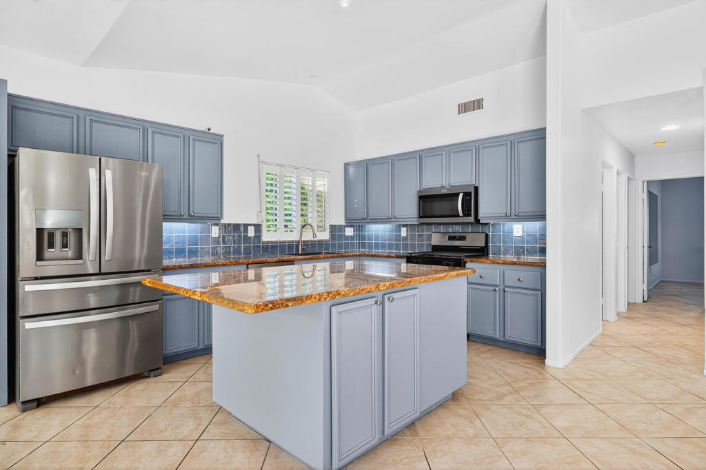 MLS #219137635DA image #9