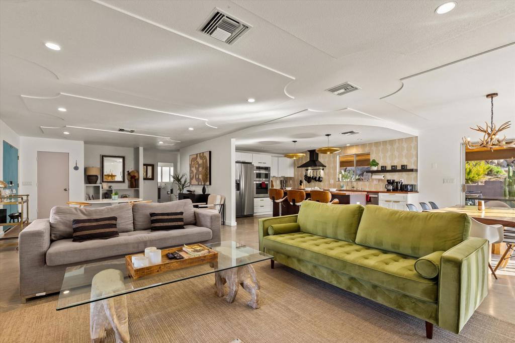 MLS #219137640PS image #5