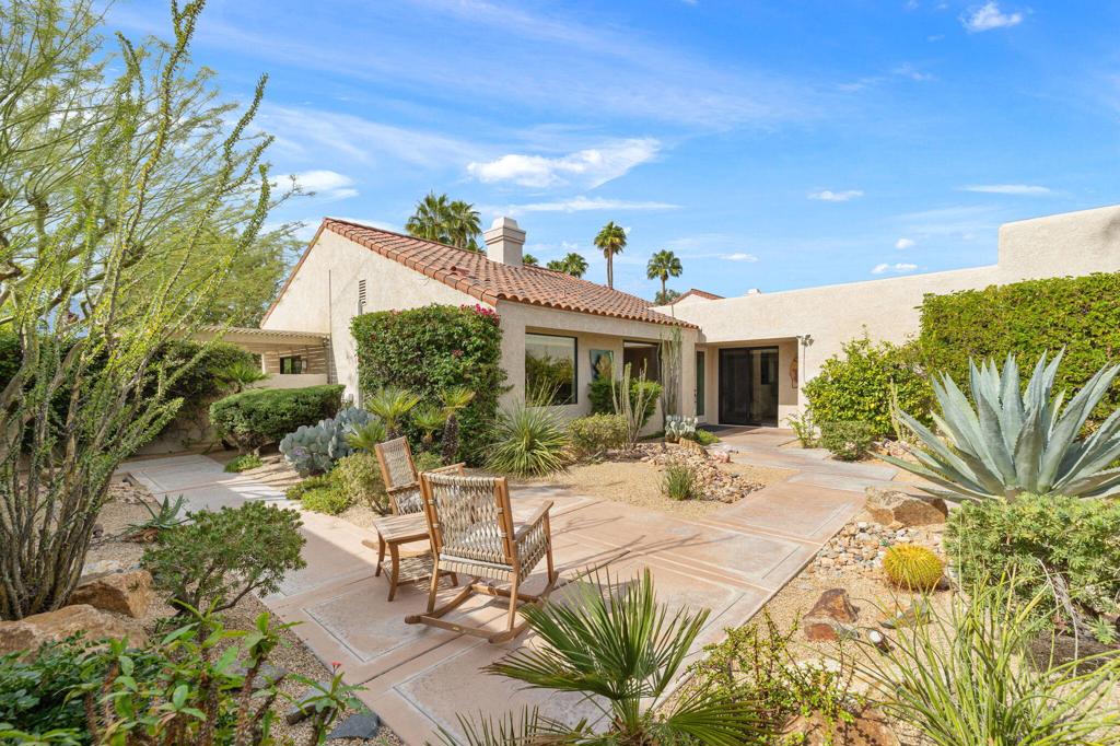 MLS #219137687DA image #2