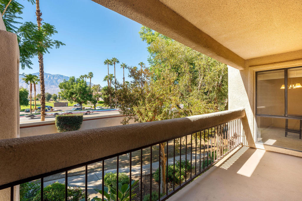 MLS #219137693DA image #2