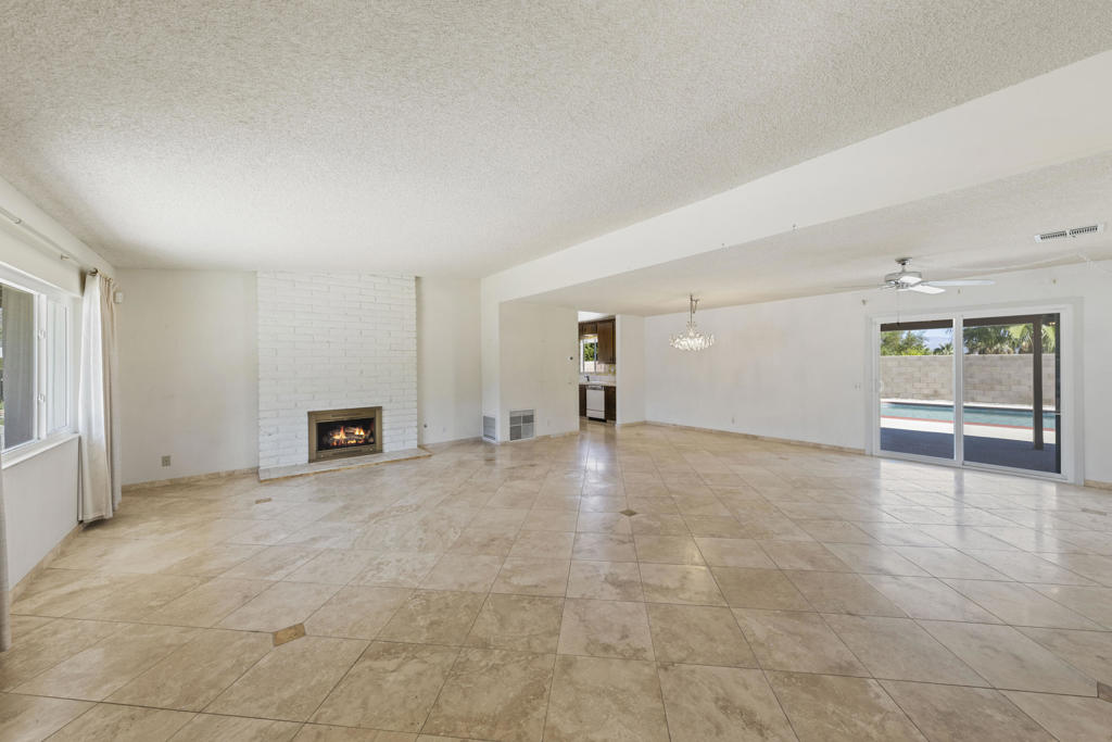 MLS #219137701DA image #10