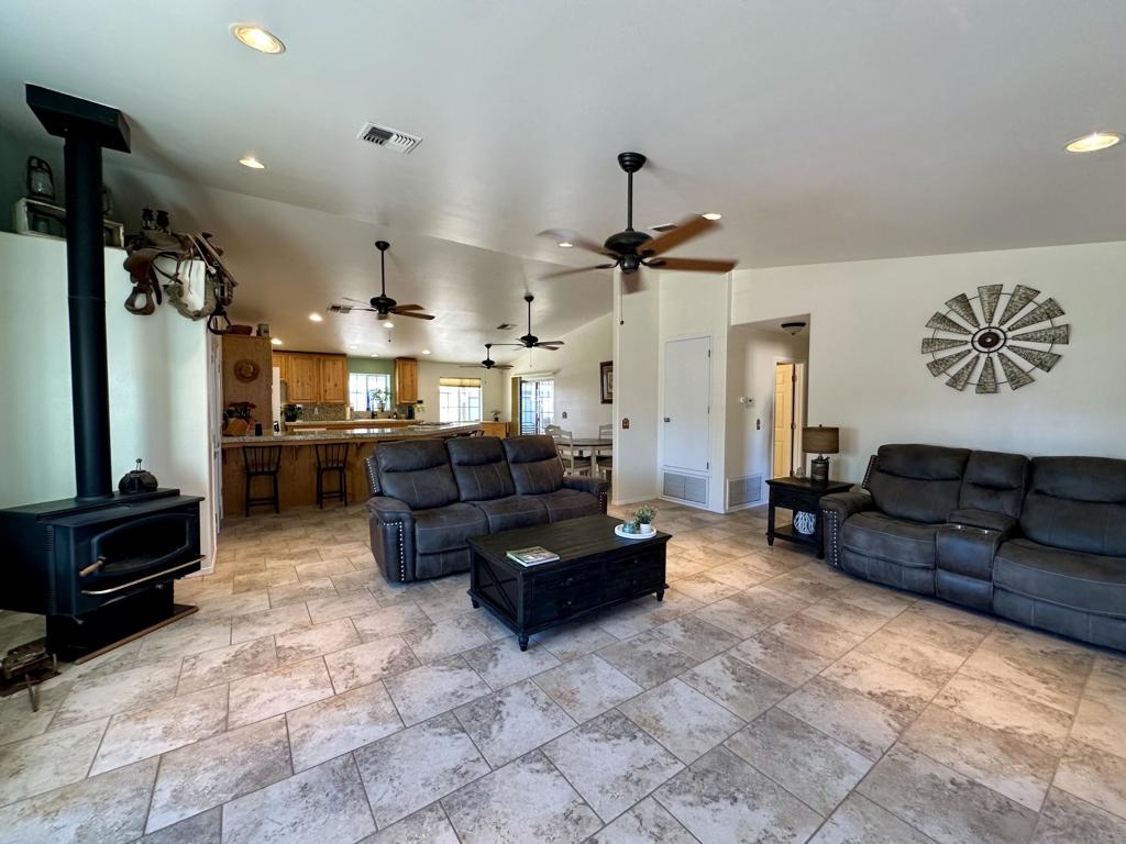 MLS #219137713DA image #4