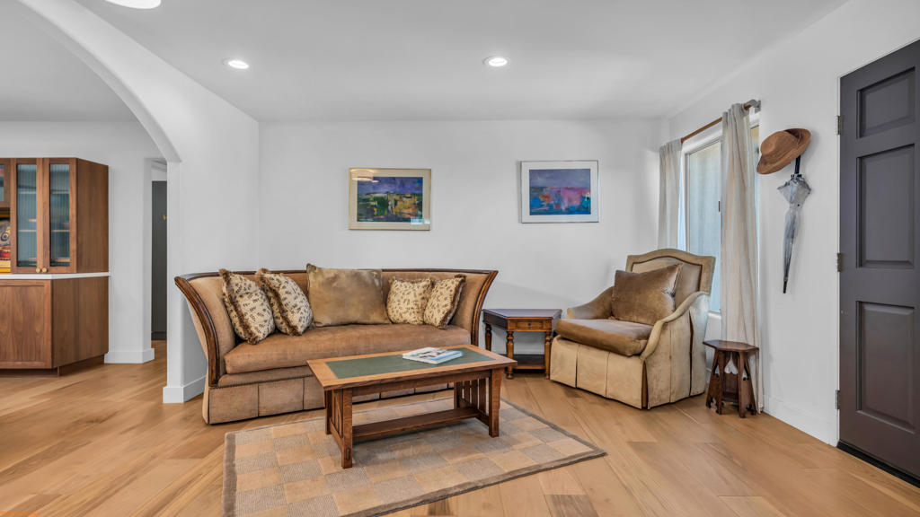 MLS #219137737DA image #8