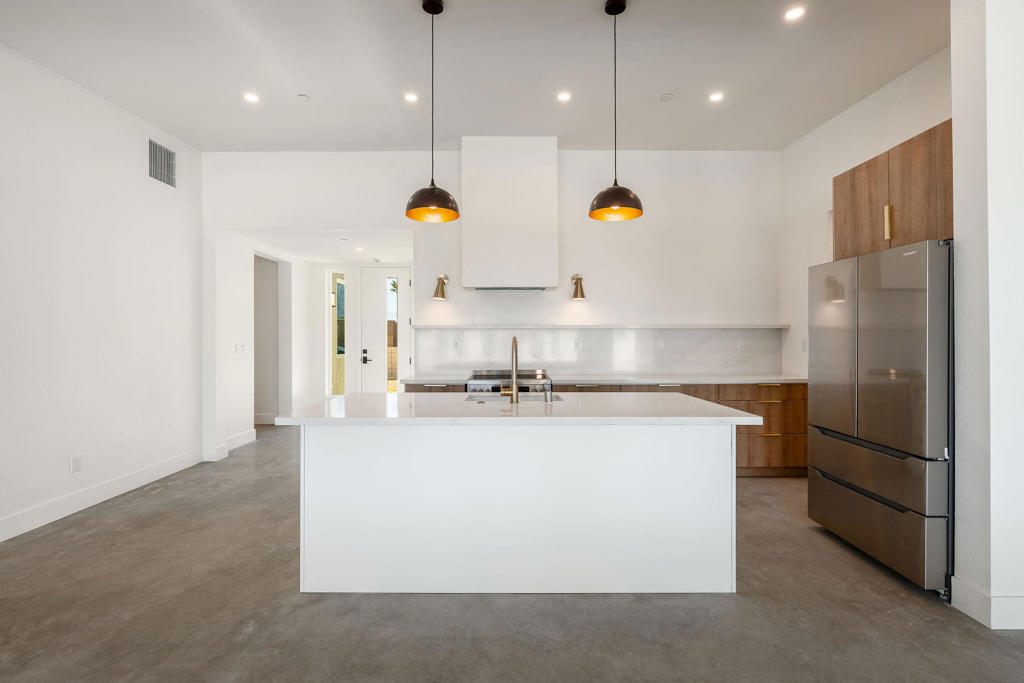 MLS #219137751DA image #8