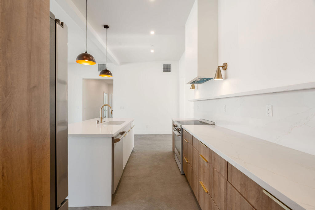 MLS #219137751DA image #9