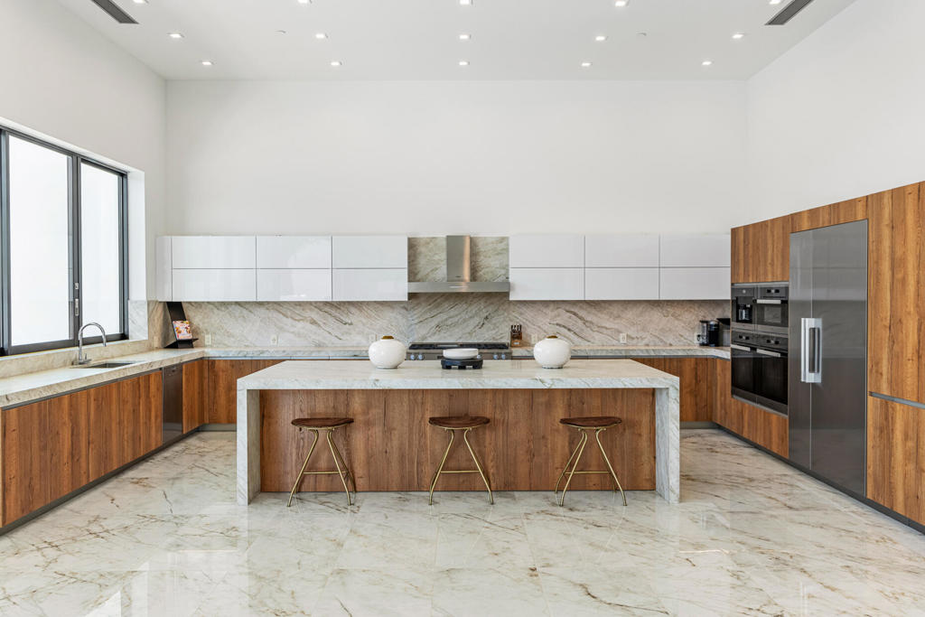 MLS #219137755DA image #8