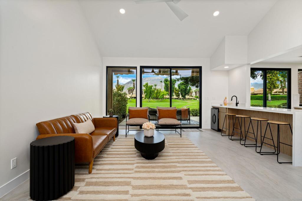 MLS #219137762DA image #2